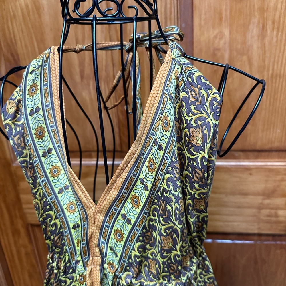 Stunning Brown and Gold Backless Dress - Picture 2 of 7